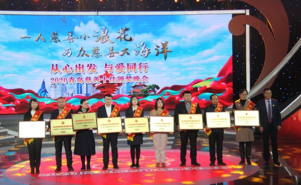 1610083066377257